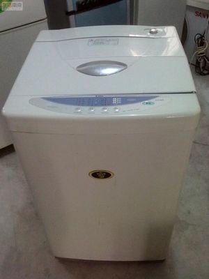 上海小天鹅洗衣机维修中心
上海小天鹅洗衣机维修优惠活动让人更多惊喜(售后为您服务)